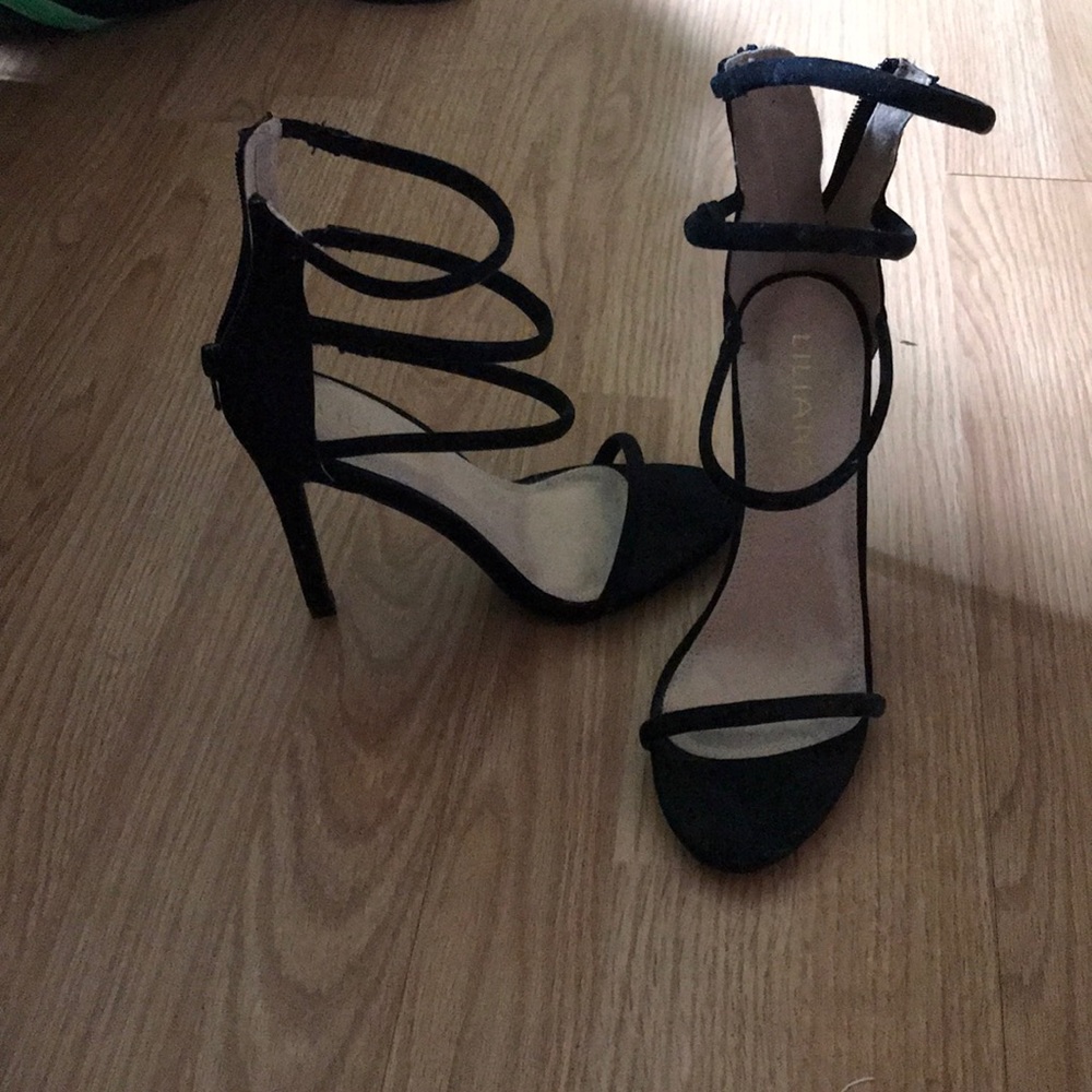Heels - Picture 2 of 4